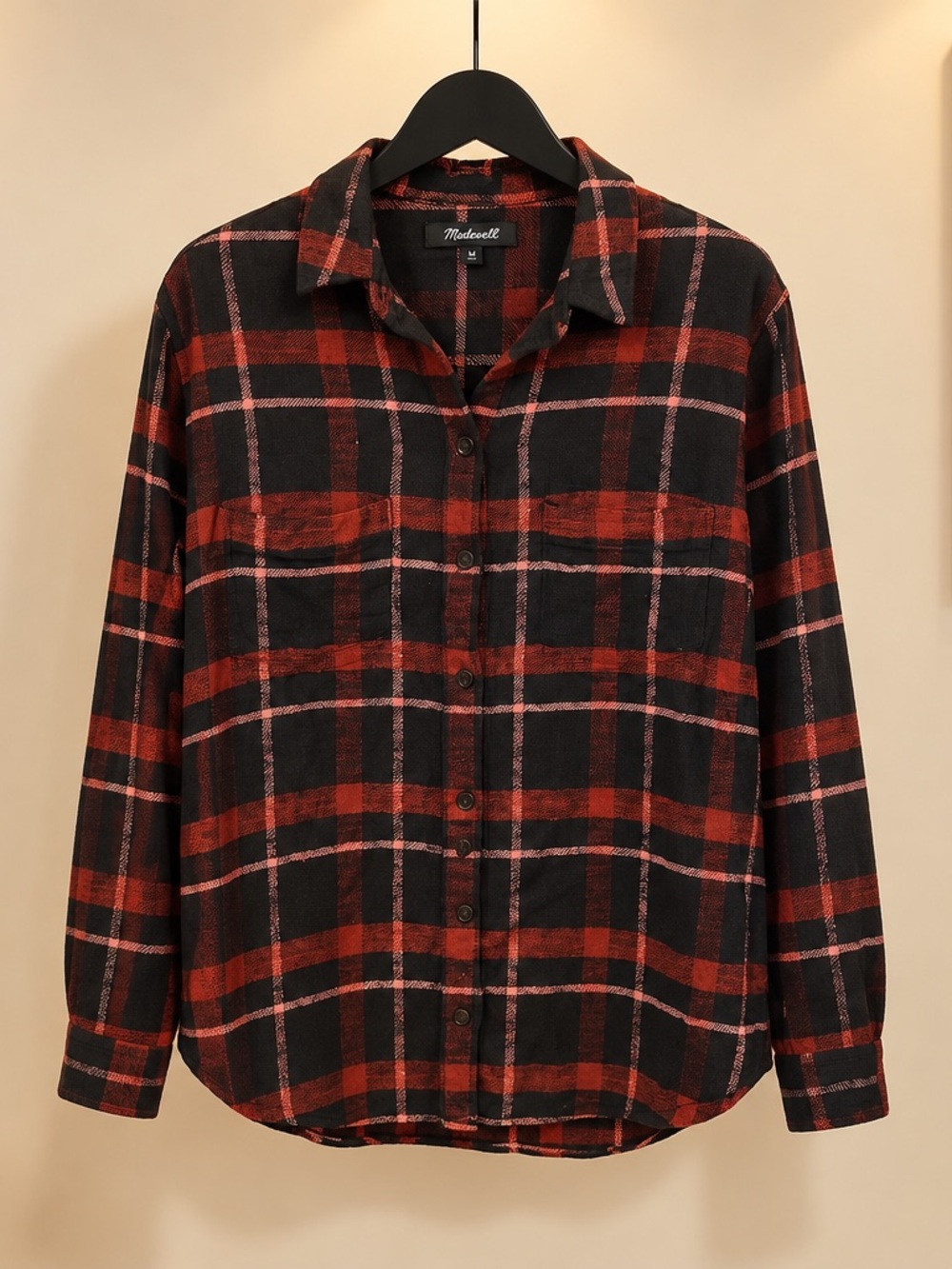 Madewell Men's Black and Red Plaid Button-Down Shirt